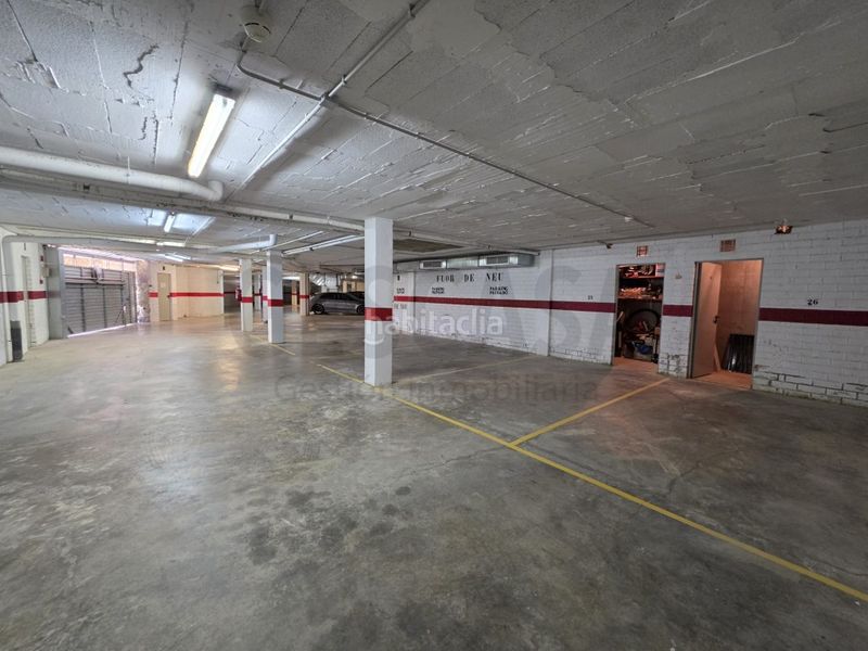 Foto ecf30f58-e74c-444a-b05a-4dff927038ef. Apartament amb aparcament a Pont de Suert (El)