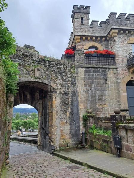Foto 123c4d75-f1f4-4e3f-8a7d-d793fddb642c. Alquiler piso en murrua kalea en Hondarribia