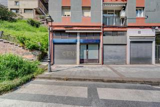 Locale commerciale in Beraun Kalea, Errenteria, Spain
