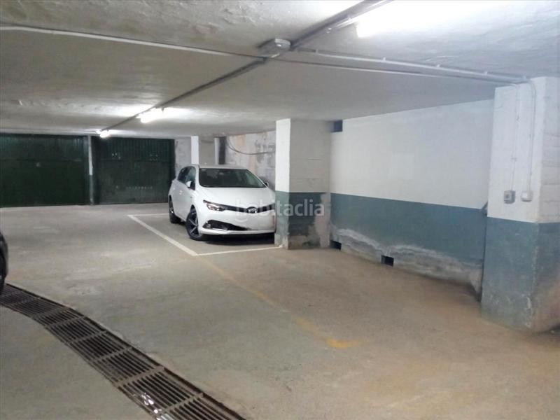 Foto 2a057af9-0d2f-4520-be70-2170b2713581. Aparcament cotxe a urdaneta a Zumarraga