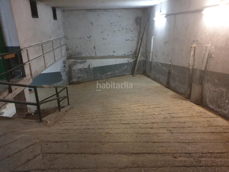 Foto 4c297546-c5c5-4776-b2f9-3e2d318ab9d5. Aparcament cotxe a urdaneta a Zumarraga