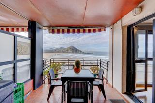 Pis  Calle jose miguel barandiaran, 24, donostia / san sebastián, spa. Exclusiva vivienda con terraza y vistas al mar y la playa