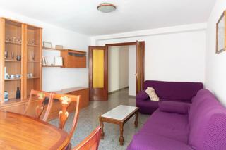 Lloguer Pis  Calle polo y peyrolon. Piso de alquiler de tres dormitorios, amueblado y con electrodom