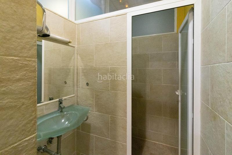 Foto b9e89342-eb23-4a7e-8517-40972761742b. Pas-de-porte local commercial dans Arrancapins Valencia