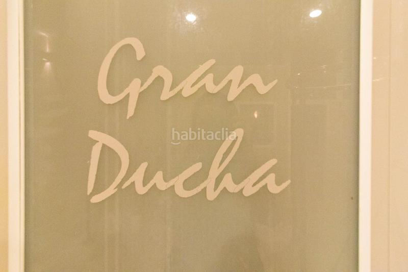 Foto 8cc8a864-9024-4331-b0a7-c0a54801256b. Traspàs local comercial a Arrancapins Valencia