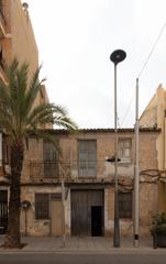 Terreny residencial a Avenida cami reial 131. Solar para edificar planta baja  cuatro alturas en casco urbano