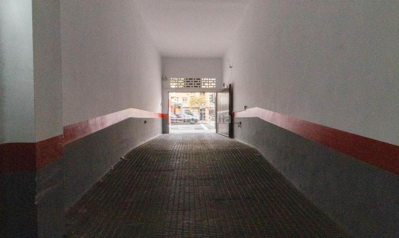 Foto f844f103-b40e-453e-8010-c06a6cf0fa3a. Parking voiture dans avenida juan xxiii 20 dans Torrefiel Valencia