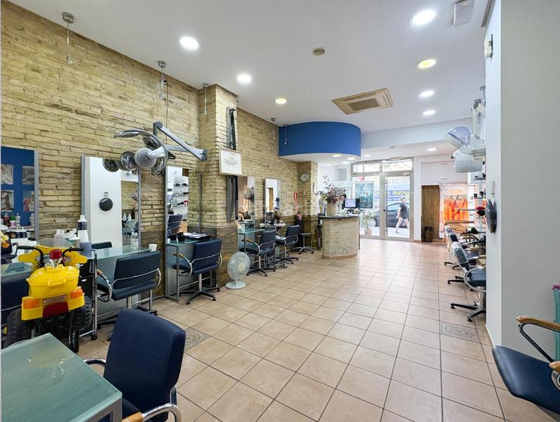 Foto 90005ed0-61dd-44d3-9b48-2229d6e899b6. Pas-de-porte local commercial dans Russafa Valencia