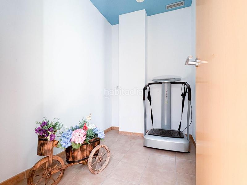 Foto bf432875-0c67-4c1b-a178-2203ad17f49a. Pas-de-porte local commercial dans Russafa Valencia