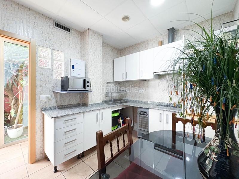 Foto d15109a9-931e-456a-b7f4-419f3ad27ff7. Traspàs local comercial a Russafa Valencia