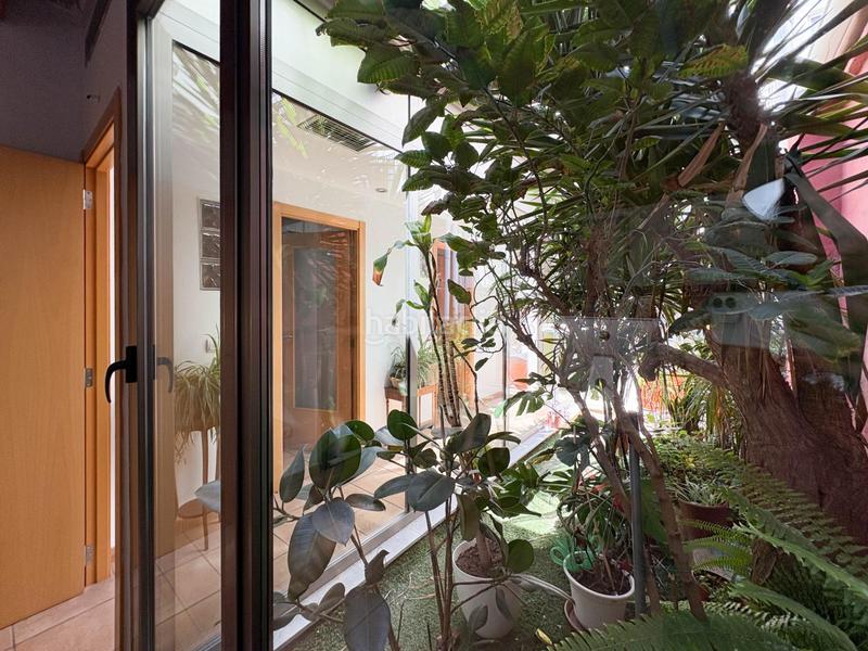 Foto 19ae5ba9-333e-4197-a906-13c9c1efdef0. Traspaso local comercial oportunidad unica de traspaso en el corazon de ruzafa en Valencia