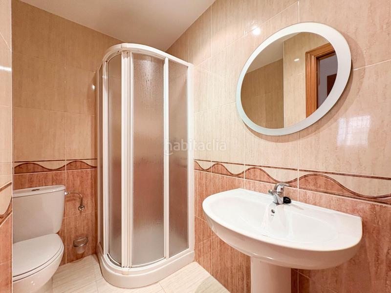 Foto efe6ff80-4d7d-4c16-94cb-03e7df919957. Apartamento  en primera linea con licencia turistica en Oropesa del Mar