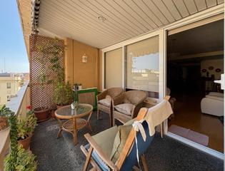 Pis a Avenida menendez y pelayo 3. Espectacular vivienda con terraza , garaje y trastero junto al j