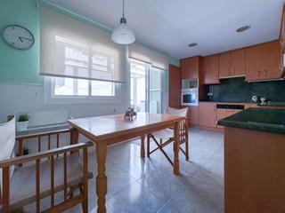 Pis a Avenida menendez y pelayo 3. Espectacular vivienda con terraza , garaje y trastero junto al j