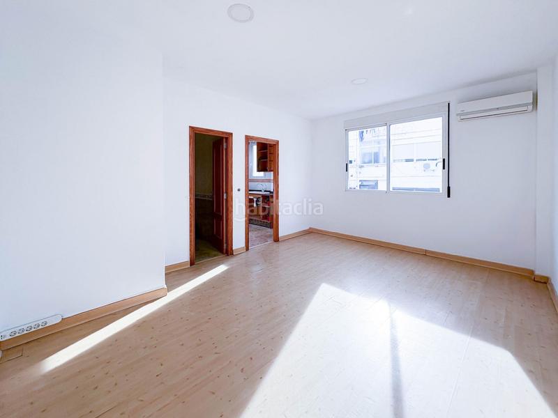 Foto 09f6159f-6b1a-490b-8ec3-62e44e14bf54. Appartamento in paseo pechina 59 in Nou Moles Valencia