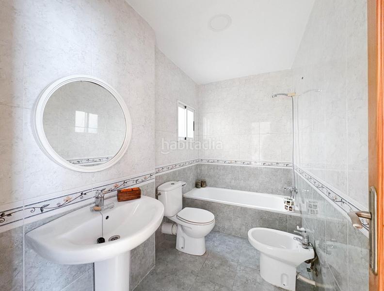 Foto aeff6e2b-b2fc-4c7f-9af5-bfa48b6869bf. Appartamento in paseo pechina 59 in Nou Moles Valencia