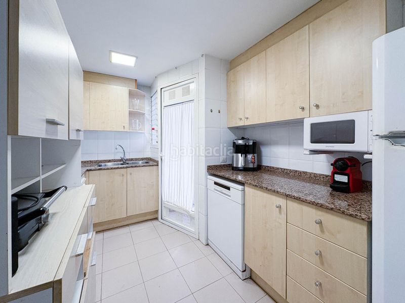 Piso excelente piso de 3 habitaciones y 2 baños con garaje y trastero incluidos en Valencia