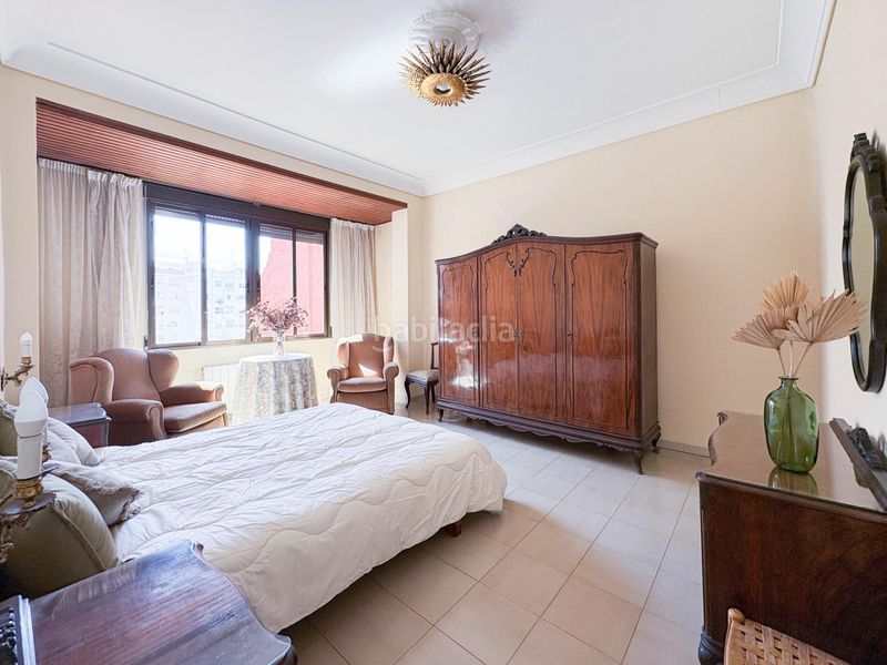 Piso en calle salamanca 42 elegancia, luz y caracter en el corazón del ensanche de valència en Valencia - Imagen 12