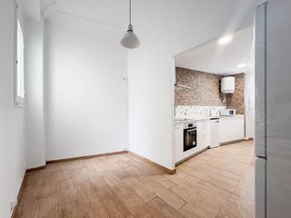 Lloguer Pis  Plaza dr landete. Piso de alquiler en ruzafa con 4 habitaciones y dos baños