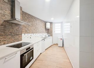 Rent Flat  Plaza dr landete. Piso de alquiler en ruzafa con 4 habitaciones y dos baños