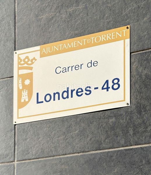 Foto 623ec062-26f9-4daa-a9d3-16adcb7d0b3c. Parking voiture dans calle londres-48 12 dans Parc Central Torrent
