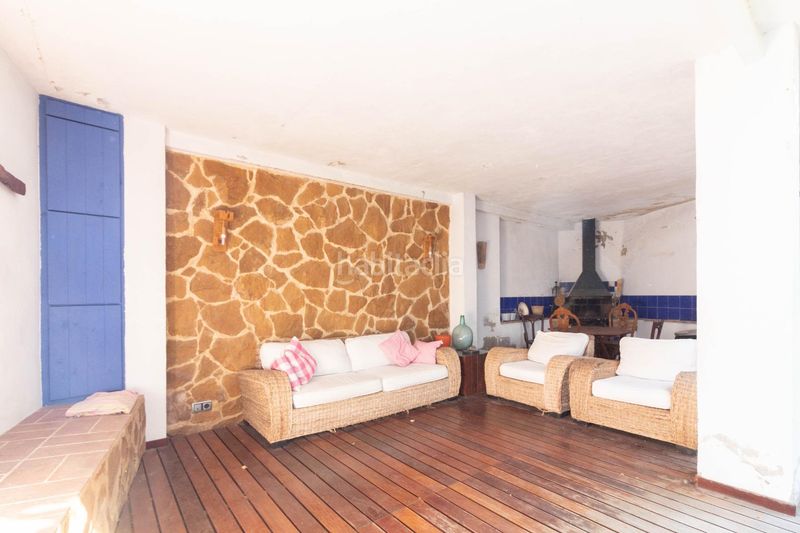 Foto 9e36552a-6331-4749-9038-a05cf49360a7. Casa amb aparcament a Riba - roja de Túria