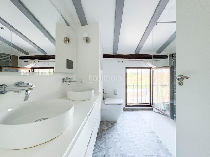 Foto ab550c7f-e182-479f-906d-d9ed7419faa1. Casa amb aparcament a Riba - roja de Túria