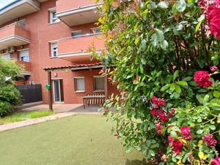 Rez-de-chaussée à Sant Antoni de Vilamajor. Pis planta baixa amb pati de 150 m2