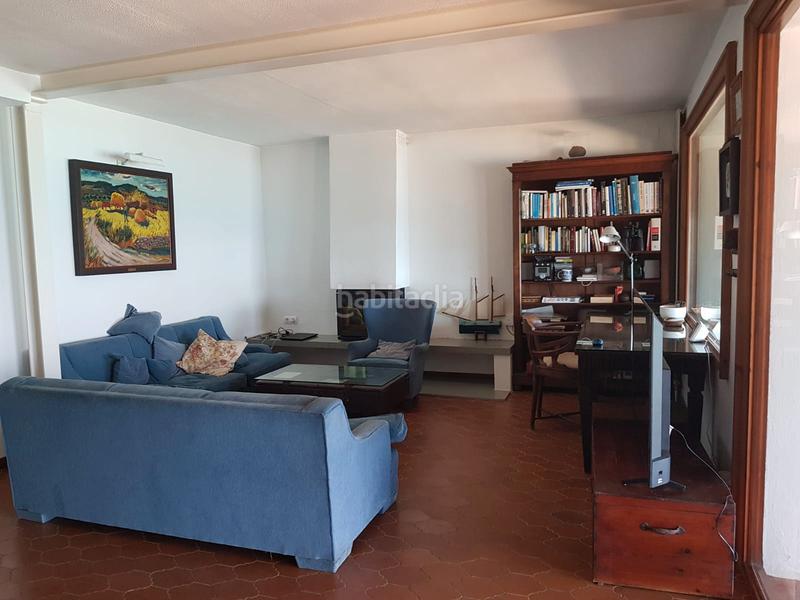 Foto f13bbd9e-6e5a-4e87-bcb9-9b749ea76456. Lloguer casa adossada amb xemeneia calefacció aparcament a Palamós