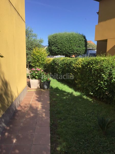 Foto f5e23727-19d4-4d37-8843-9bcdae281f4a. Casa bifamiliare con camino riscaldamento parcheggio piscina in Santa Coloma de Farners