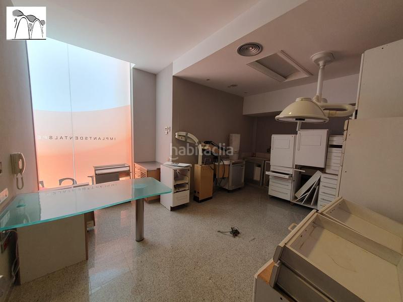 Foto ead7a86f-2c19-464e-a3c8-6f2afa63130f. Locale commerciale in carrer d'ausiàs marc 3 in Ca n'Aurell Terrassa