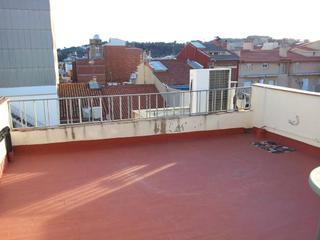 Lloguer Dúplex  Carrer de blasco de garay. Dúplex amb terrassa tocant rambla egara
