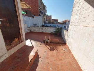 Location Attique  Carrer de blasco de garay. 1er pis per reformar sense cap veí