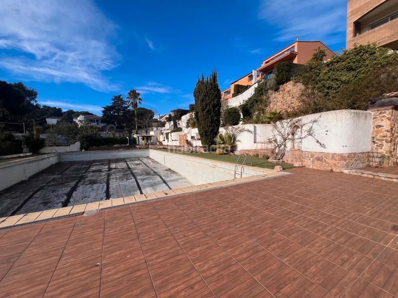 Foto c78e95c6-102b-482f-911f-23be6a85274b. Edificio en carrer tramuntana 35 ediicio en vena en Platja d´Aro
