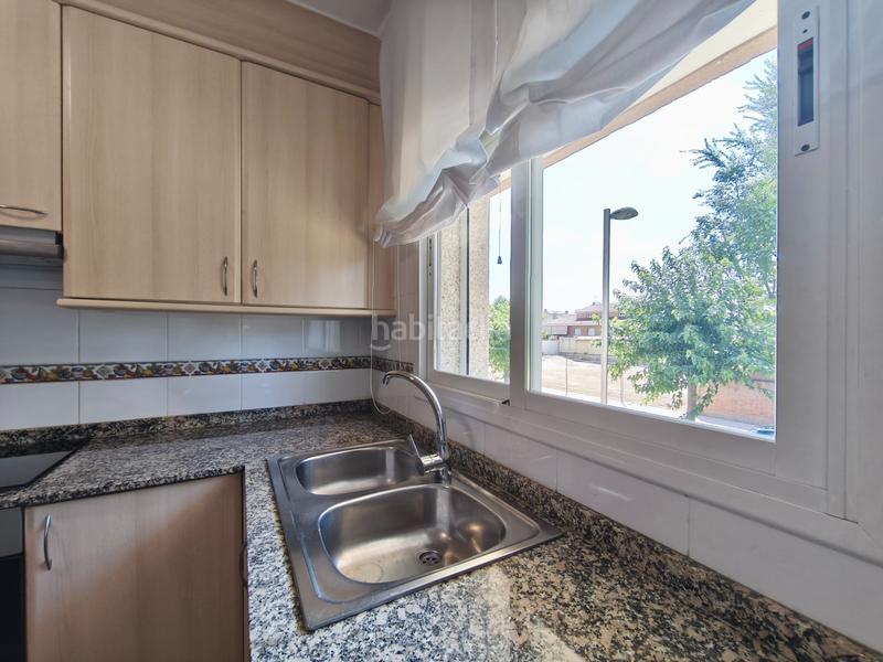 Foto 5081c72f-6865-4931-88b8-7d523b0b3b3f. Casa bifamiliare in carrer del mestre enric subirós 2 in Mollerussa