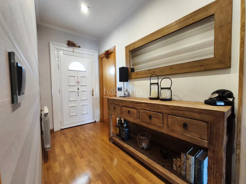 Foto a4366628-2701-4806-a7bd-9d310056aa2b. Casa bifamiliare in carrer del mestre enric subirós 2 in Mollerussa