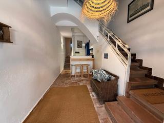 Doppelhaus  Carrer de sant domènec 39. Casa de pueblo