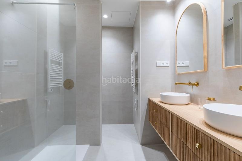 Foto 101c0836-b7c6-47cd-a13a-37787c554b7c. Piso reforma clasica en finca señorial en Goya Madrid