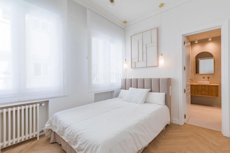 Foto 1501f576-6a92-439a-a761-0185689431e1. Piso reforma clasica en finca señorial en Goya Madrid