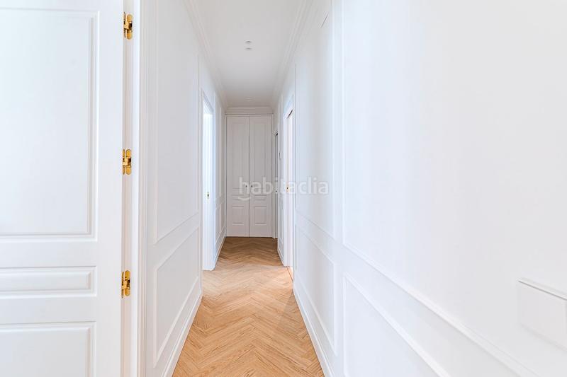Foto 9a45493a-50a3-4c06-96fd-66f636917e78. Piso reforma clasica en finca señorial en Goya Madrid