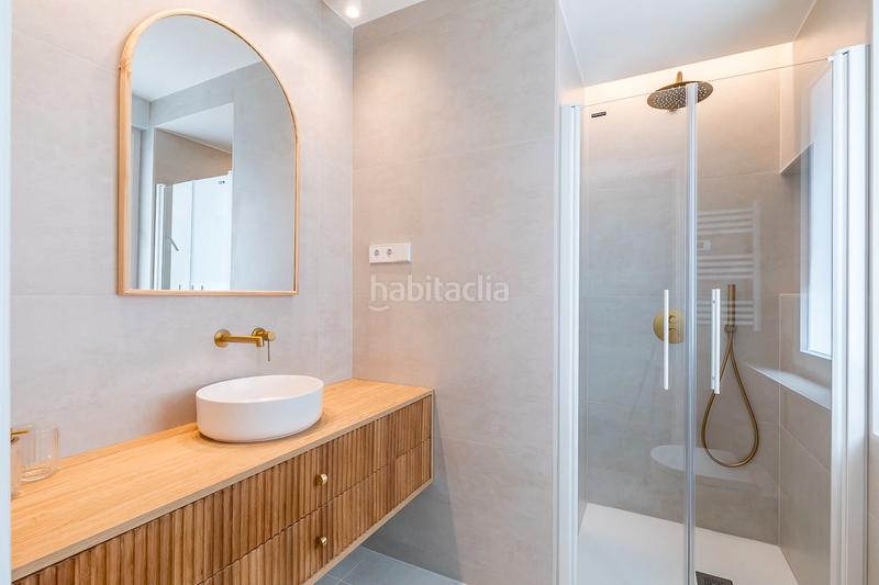 Foto a3721065-d4c2-4fb4-8434-d0b903038cc6. Piso reforma clasica en finca señorial en Goya Madrid