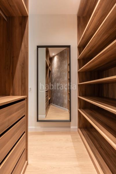 Foto 4f2dd1db-d8b4-47a9-8c7b-ffd139bcda12. Piso magnifica reforma en juan bravo en Lista Madrid