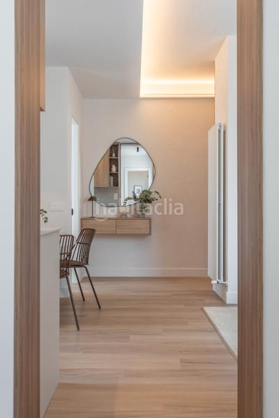 Foto c72ef5b7-9e99-418c-9fc6-fcbf668557b5. Piso planta alta en preciosa finca clasica en Goya Madrid