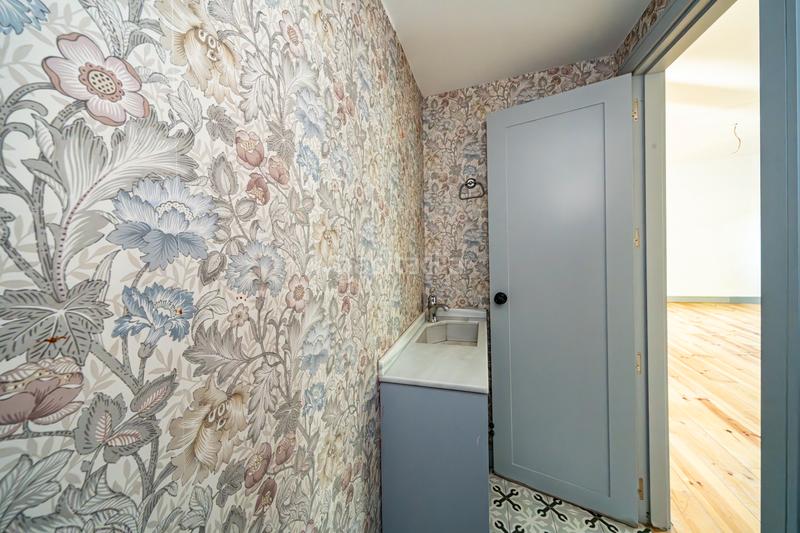Foto b284a0f6-85f5-4630-9903-ba86a6e1ed6b. Casa preciosa casa junto al parque en Fuente del Berro Madrid