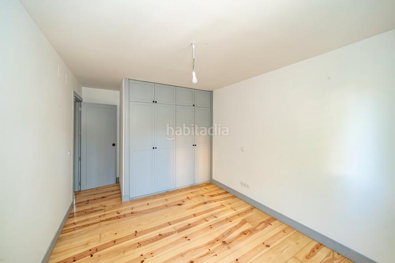 Foto f5fc7c5b-76d7-41ca-a6a1-a9263a69b215. Casa preciosa casa junto al parque en Fuente del Berro Madrid