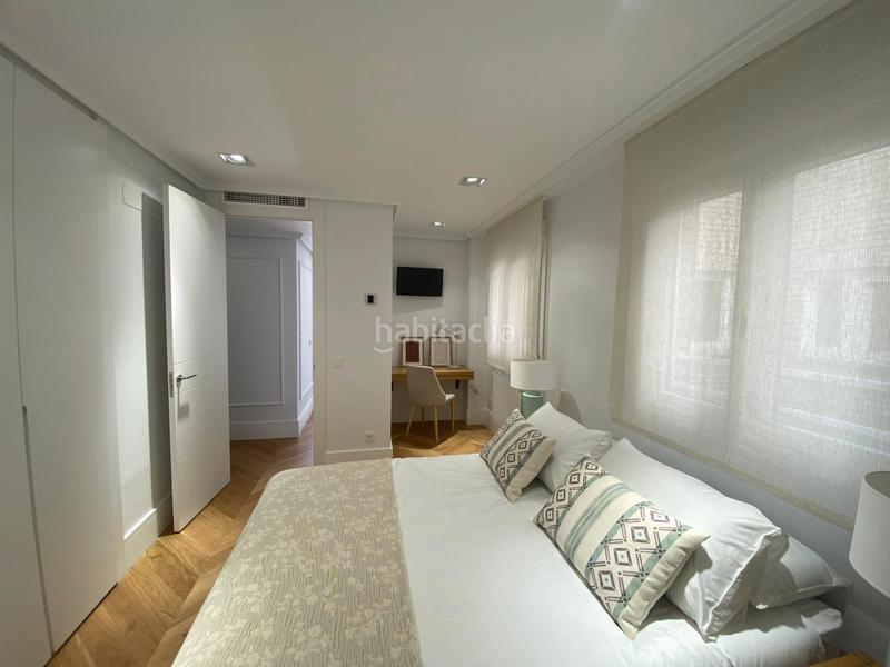 Foto 1545147f-25e4-4e89-98e2-78aaee7d2e32. Etagenwohnung mit parking in Recoletos Madrid