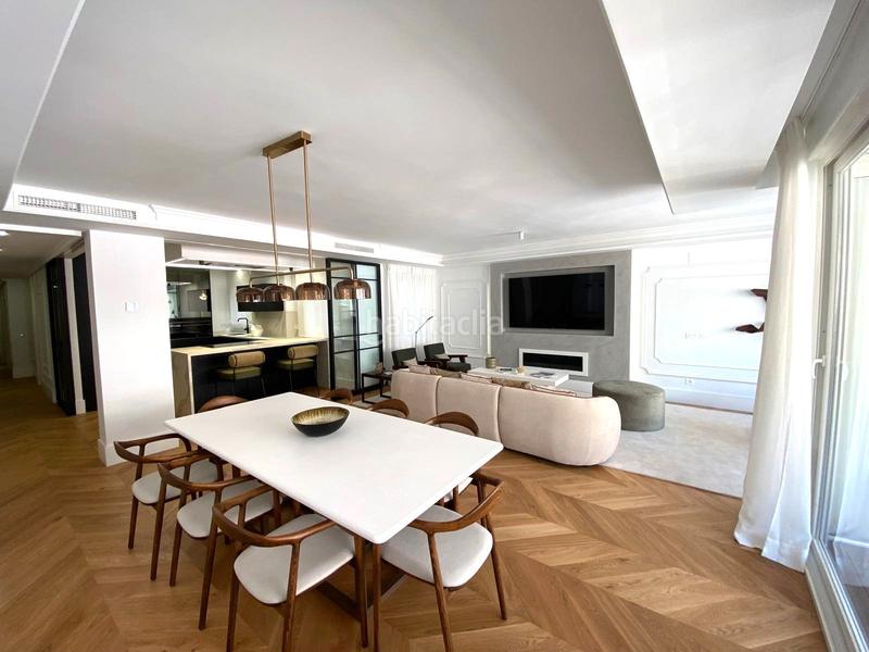 Foto 5a45d6fb-62f7-4a93-9497-9b0eb9c85ce5. Etagenwohnung mit parking in Recoletos Madrid