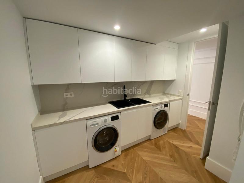 Foto 720a63f8-6380-49f1-9b67-2e2e58634555. Etagenwohnung mit parking in Recoletos Madrid