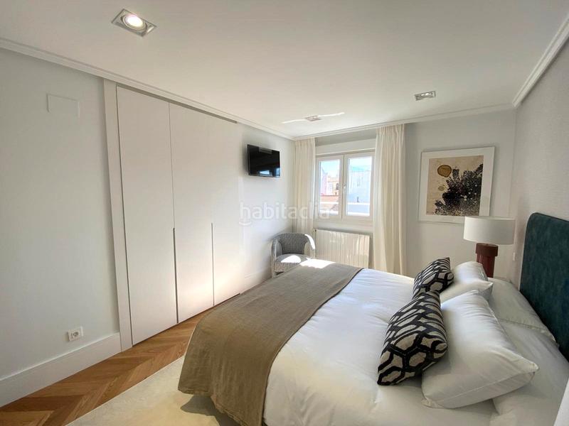 Foto 830d9144-ce0a-4d3a-91e9-66ae54448987. Etagenwohnung mit parking in Recoletos Madrid