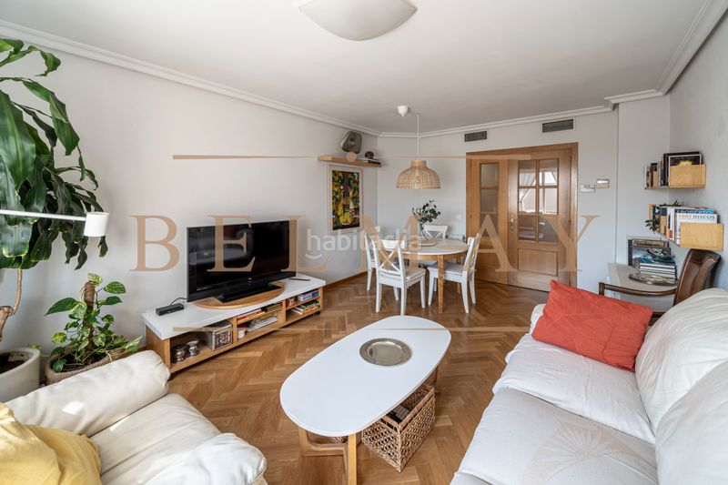 Foto 7011b84f-7141-4746-b024-8fb17108f123. Flat with heating parking pool in Simancas Madrid